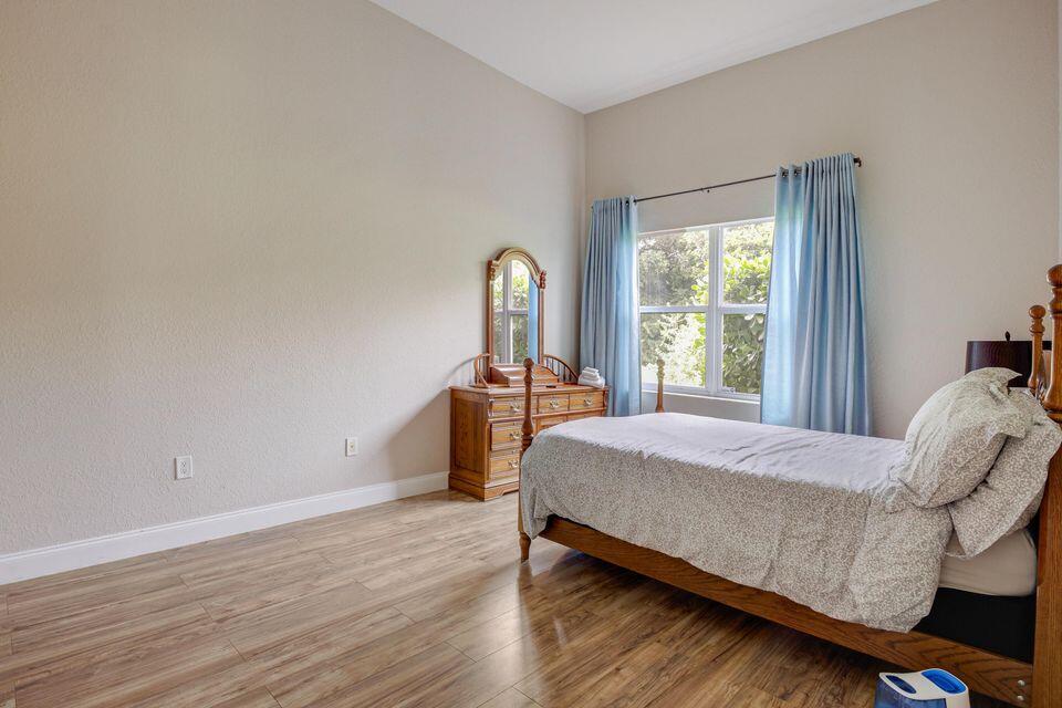 LOXAHATCHEE GROVES - Residential Lease