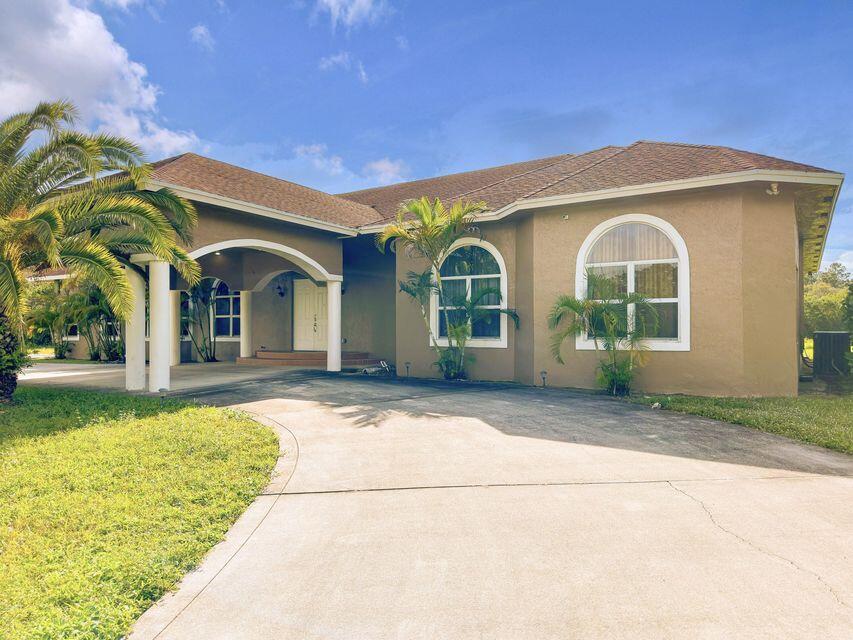 LOXAHATCHEE GROVES - Residential Lease