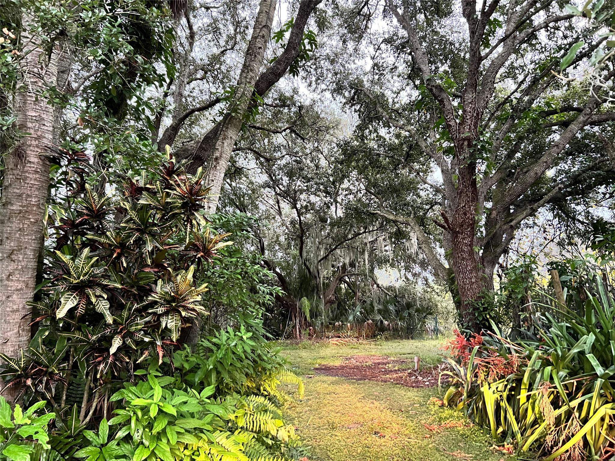 SOUTHERN COLONIZATION - Residential