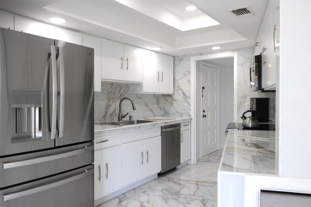 Photo of 11811 Avenue Of The Pga #3-2f, Palm Beach Gardens, FL 33418 (MLS # R11144887)