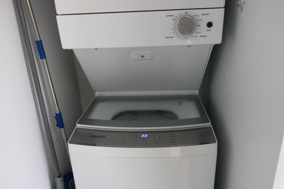 11811 Avenue Of The Pga 3-2f, Palm Beach Gardens, FL, 33418/$320,000 4 11811 Avenue Of The Pga 3-2f