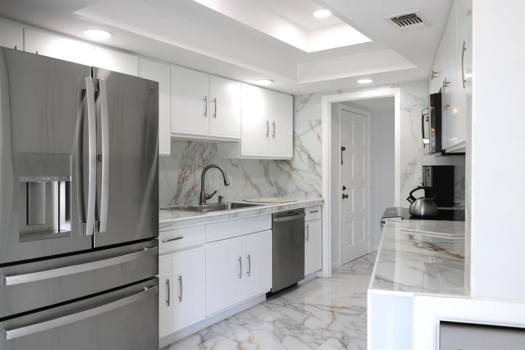 Photo of 11811 Avenue Of The Pga #3-2f, Palm Beach Gardens, FL 33418 (MLS # R11144887)