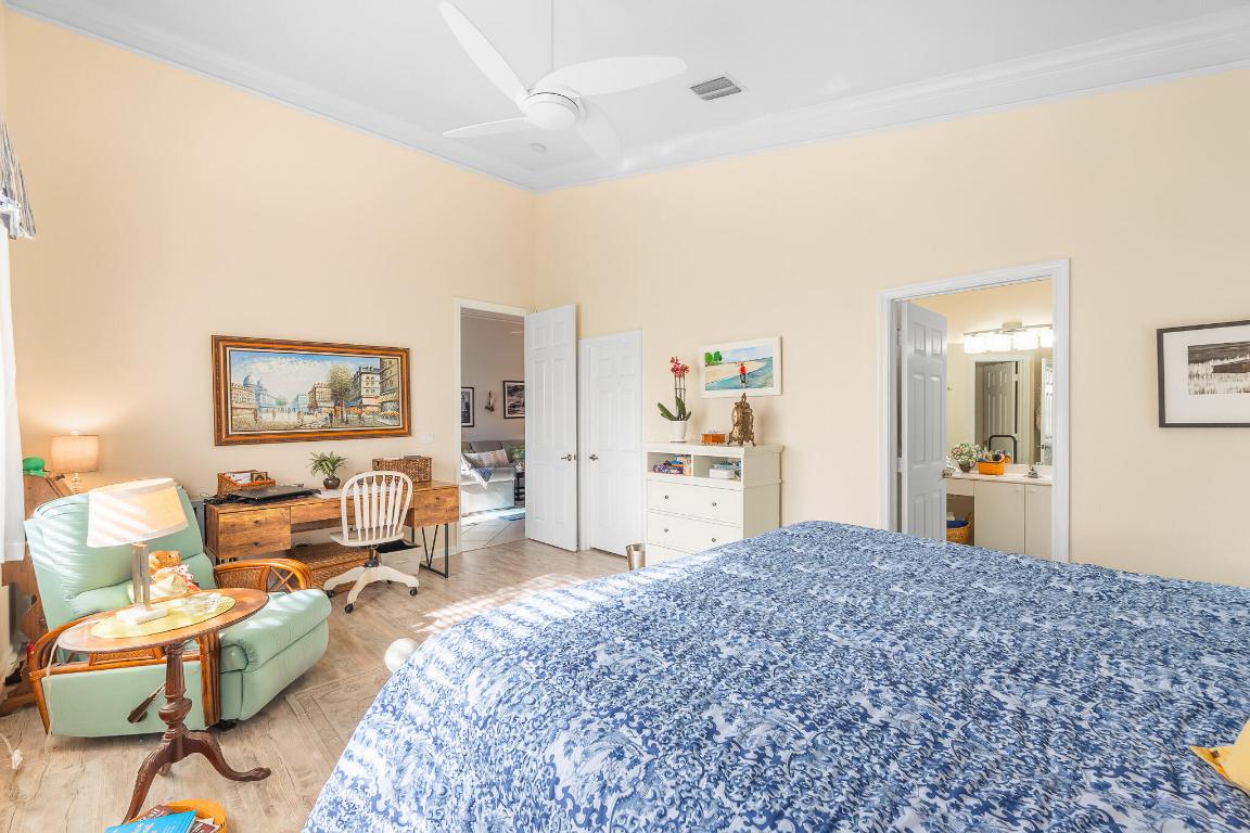 JENSEN BEACH COUNTRY CLUB - Residential