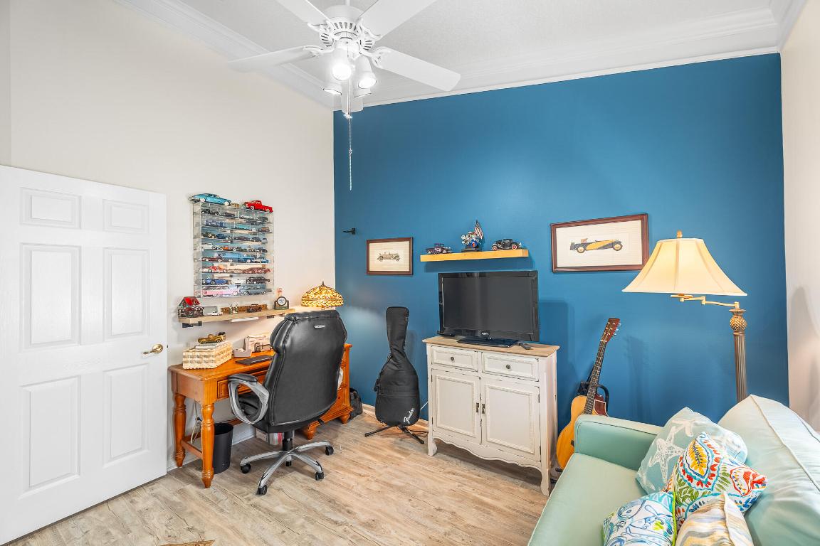 JENSEN BEACH COUNTRY CLUB - Residential