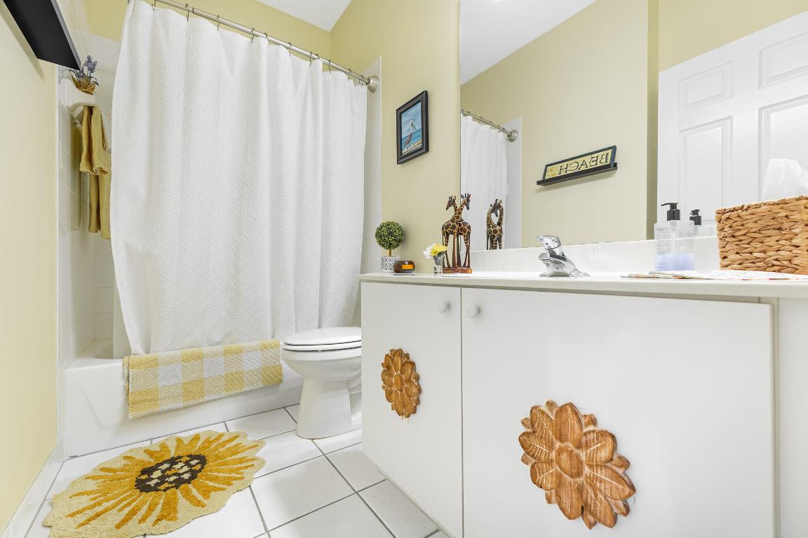 JENSEN BEACH COUNTRY CLUB - Residential