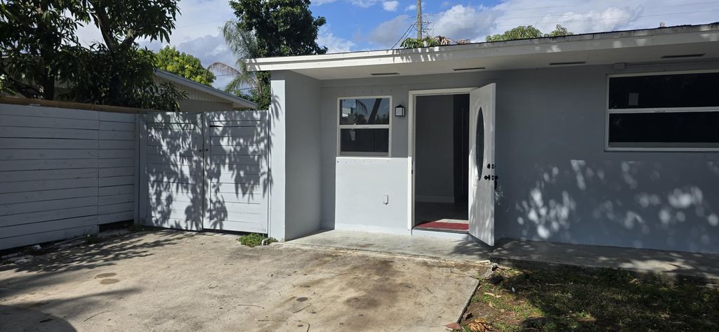 Photo of 6157 Westover Road, West Palm Beach, FL 33417 (MLS # R11165806)