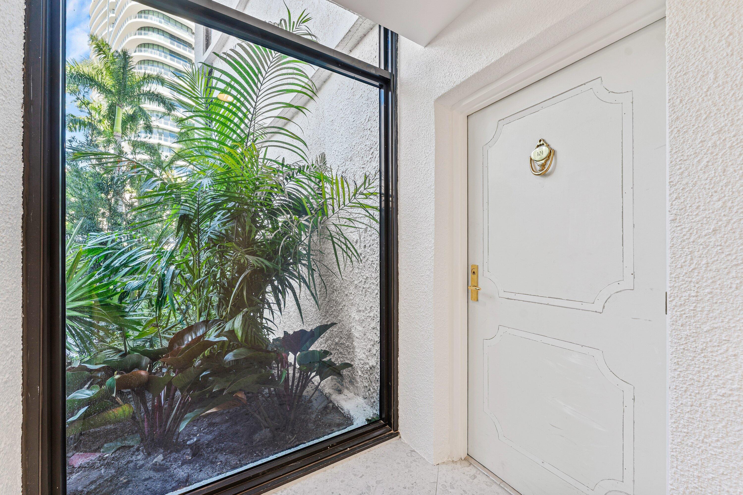 1200 S Flagler Drive 101