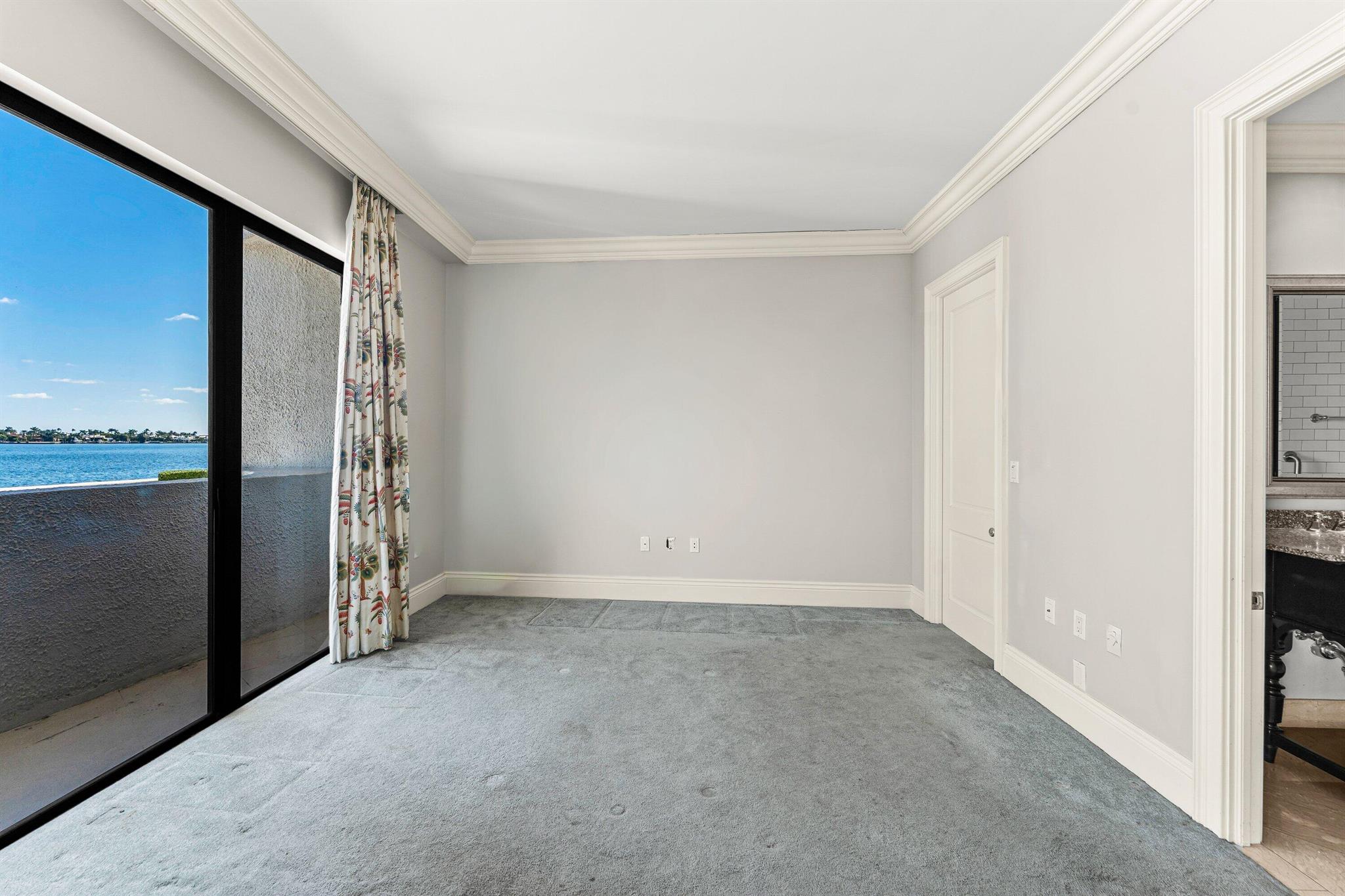 TRIANON CONDO - Residential