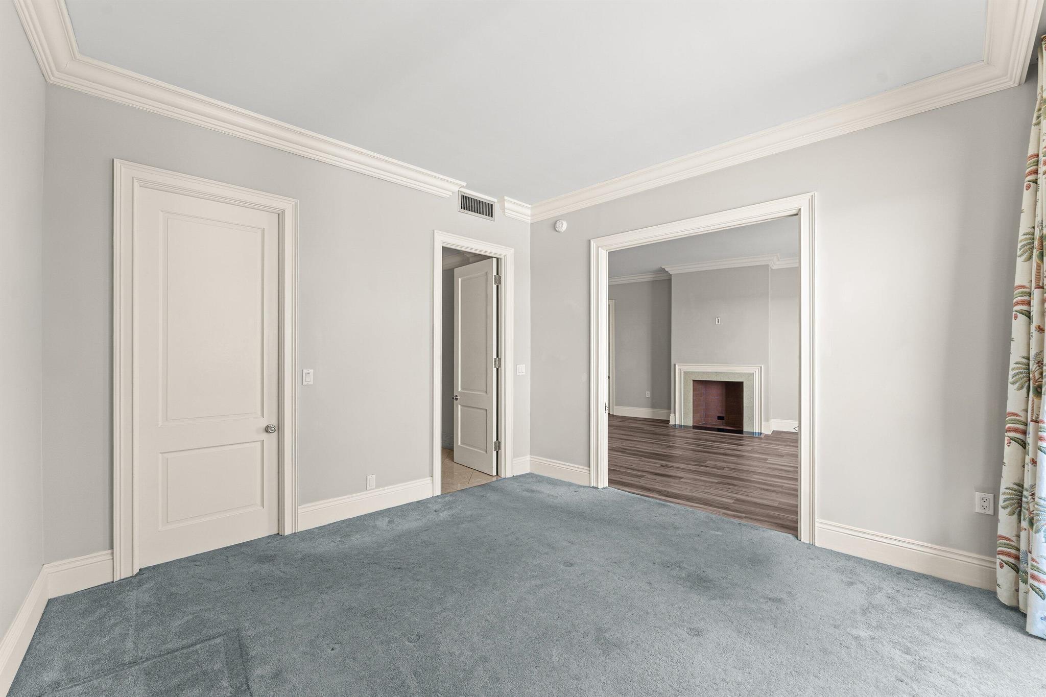 TRIANON CONDO - Residential