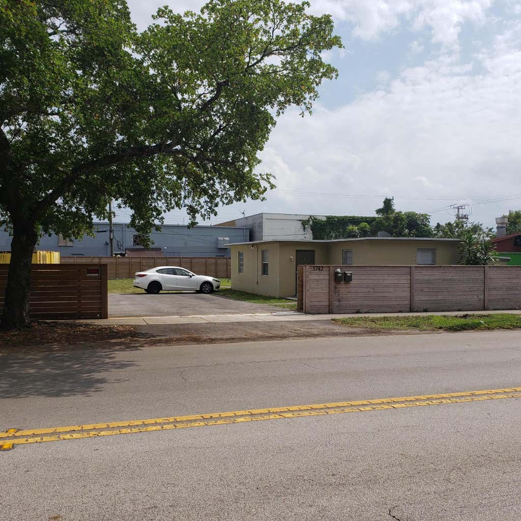 Photo of 5742 Washington Street, Hollywood, FL 33023 (MLS # B26028057)