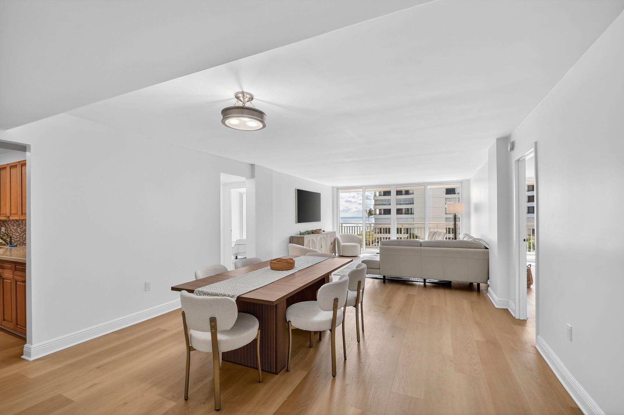 BARCLAY CONDO - Residential Lease