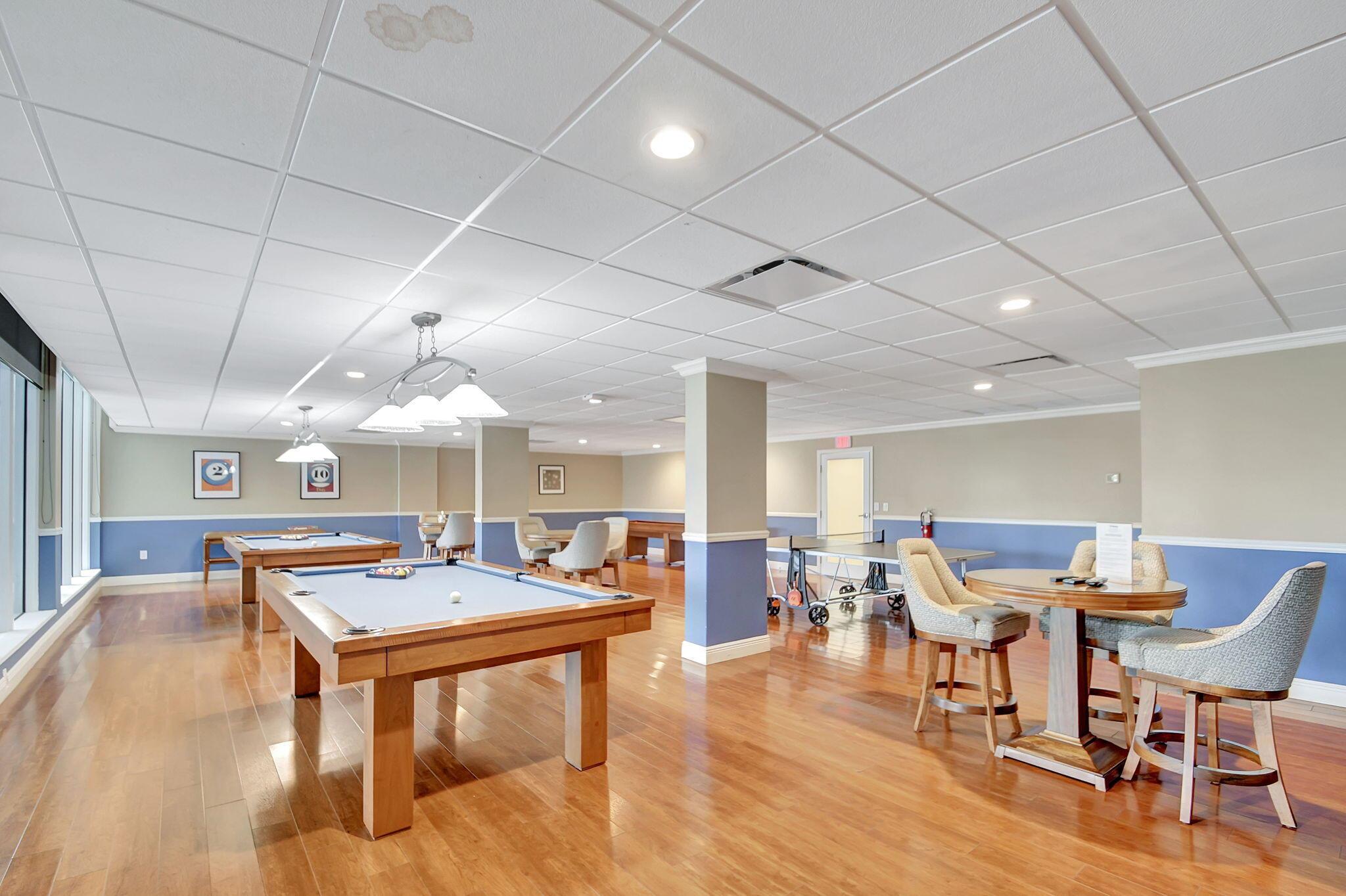 BARCLAY CONDO - Residential Lease