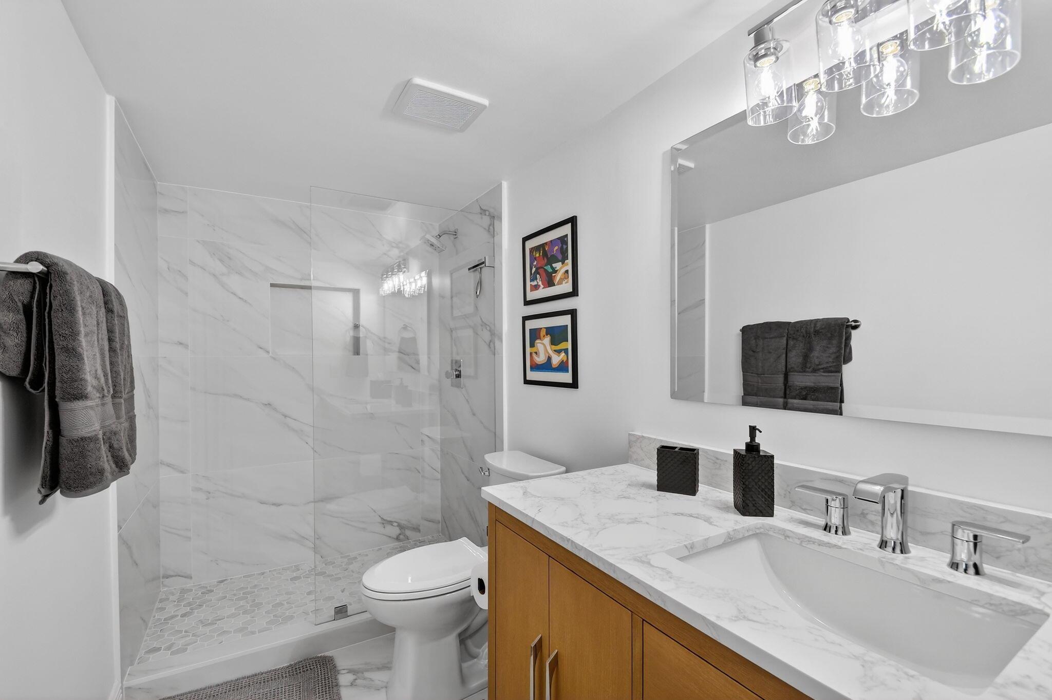 BARCLAY CONDO - Residential Lease