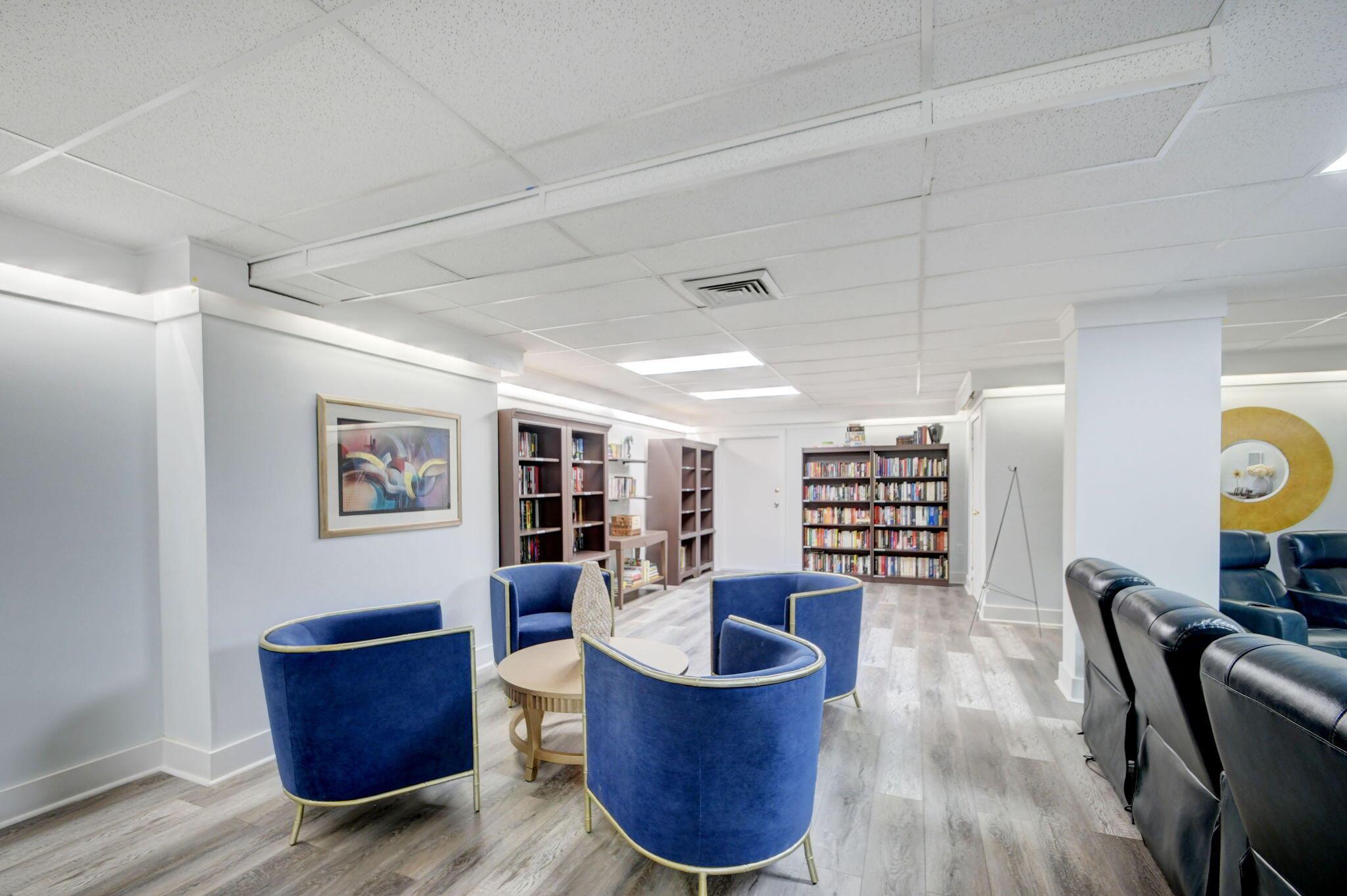 BARCLAY CONDO - Residential Lease