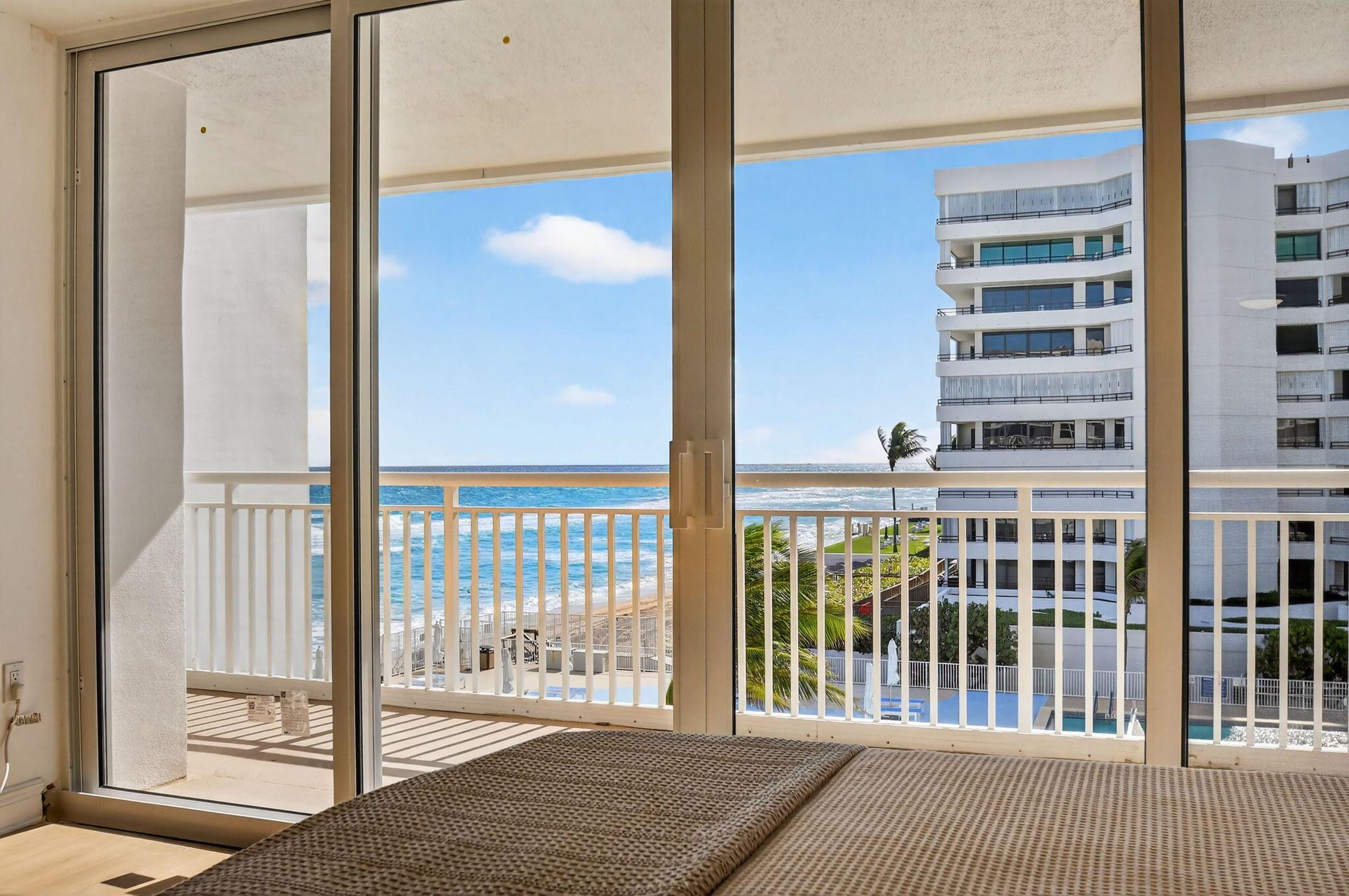 BARCLAY CONDO - Residential Lease