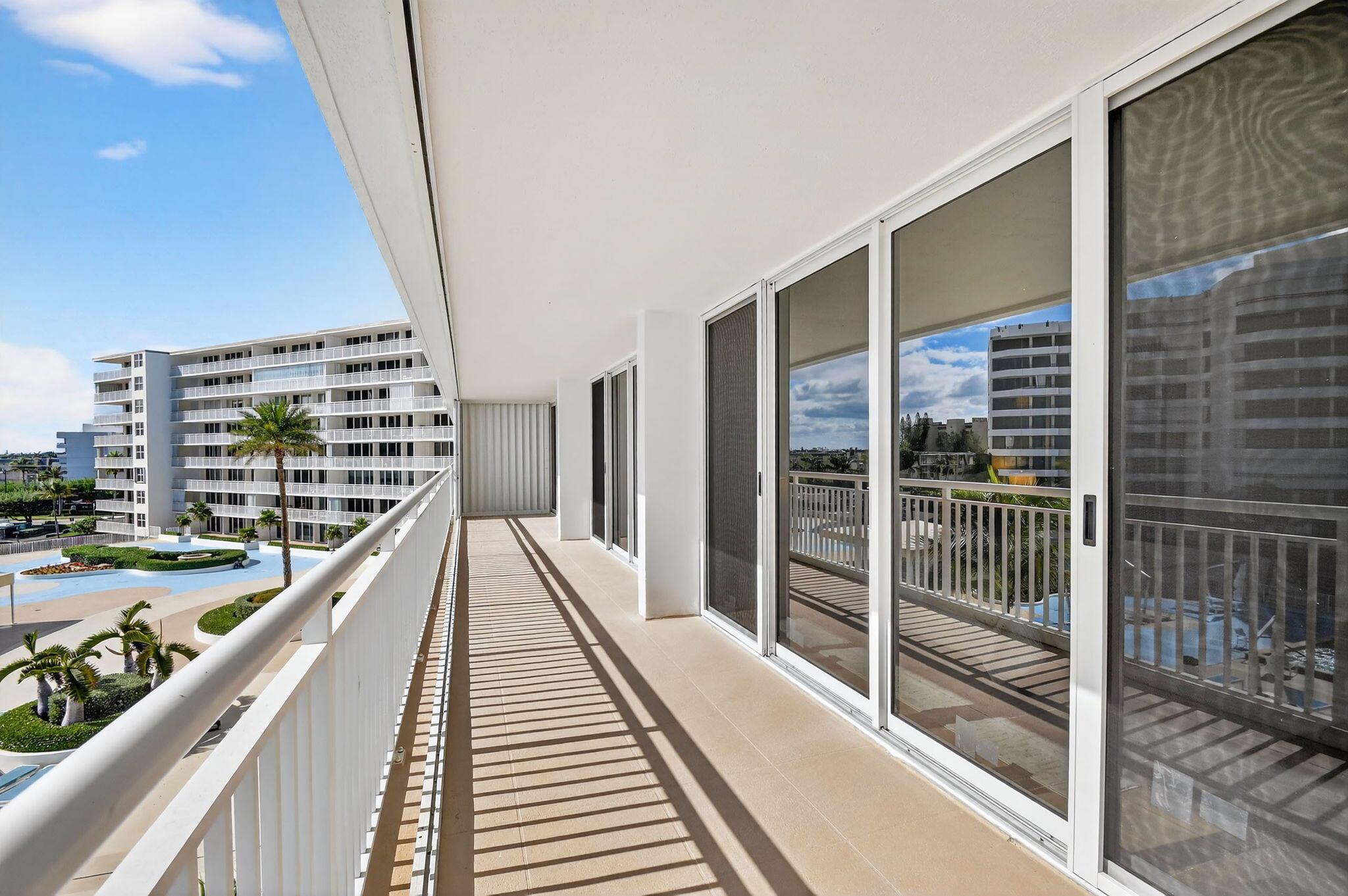 BARCLAY CONDO - Residential Lease