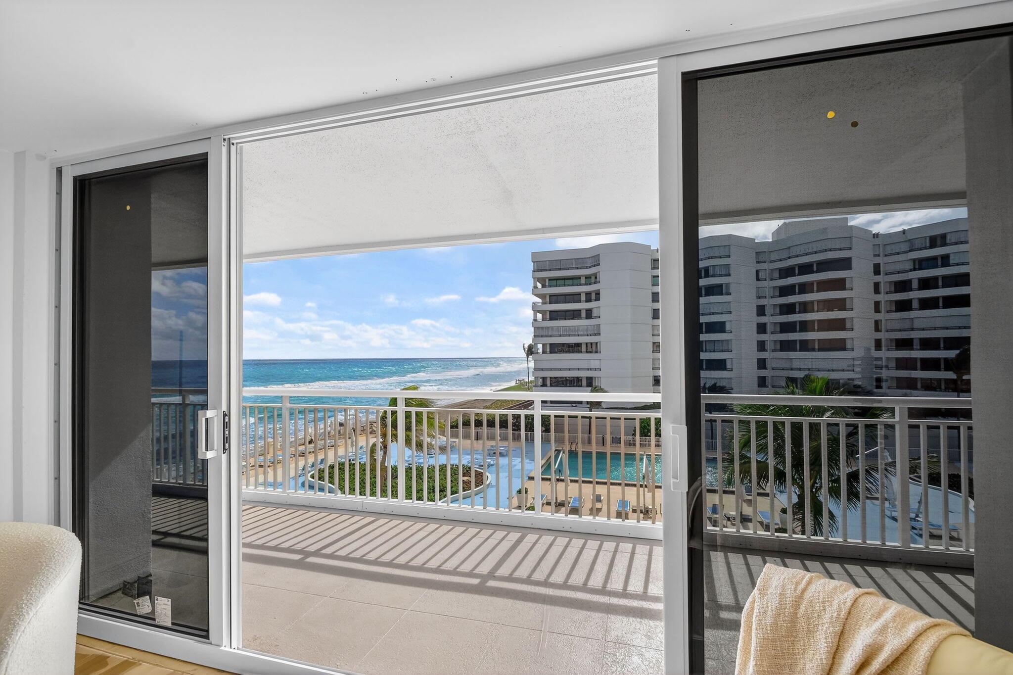 BARCLAY CONDO - Residential Lease