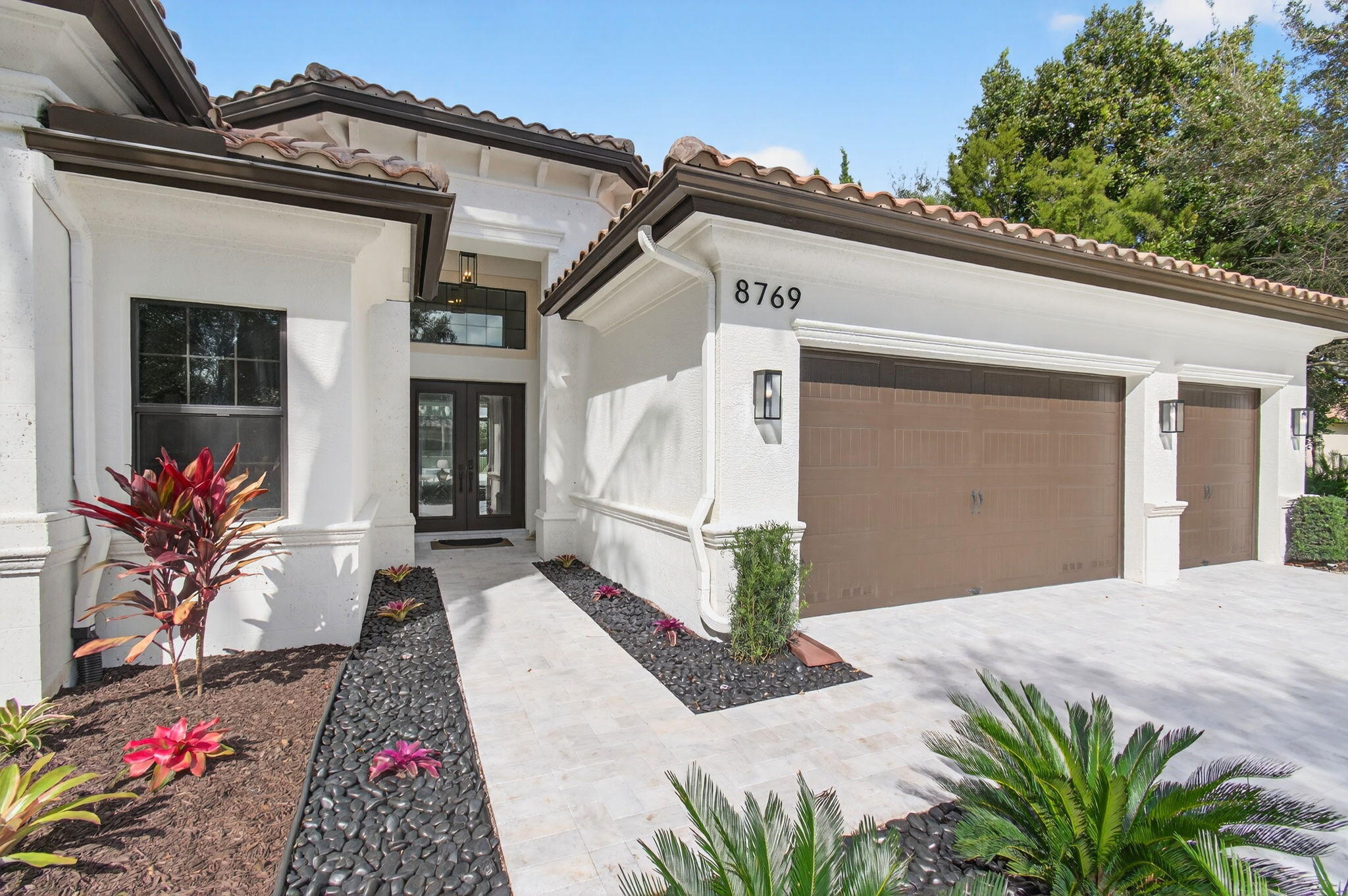 8769 Sydney Harbor Circle