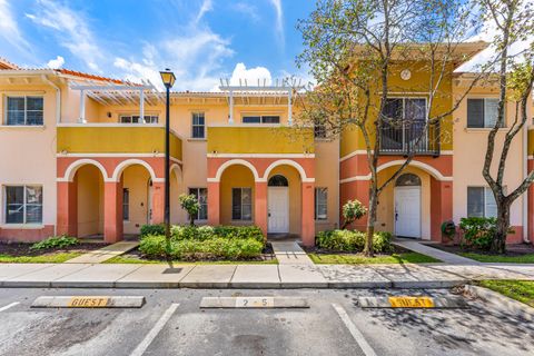 205 S Santa Catalina Circle 205 North Lauderdale FL 33068