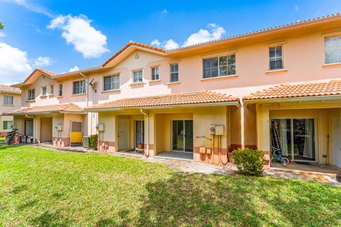 Tiny photo for 205 S Santa Catalina Circle #205, North Lauderdale, FL 33068 (MLS # B26016241)