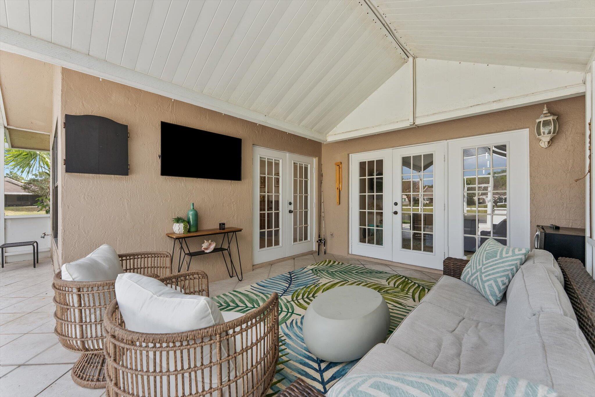 THE LAKES - Residential Lease