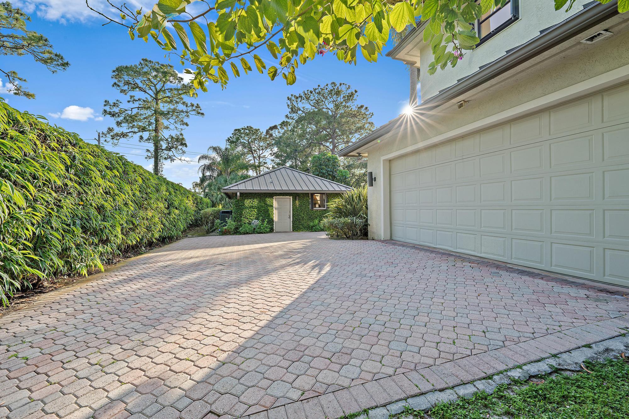JUPITER RIVER ESTATES - Residential