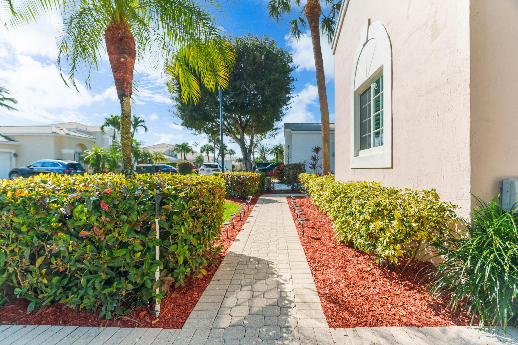 7884 Travlers Tree Drive