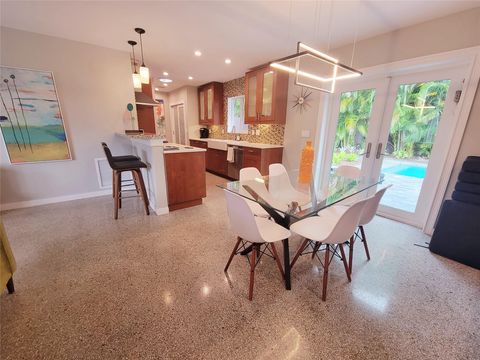 425 NE 28th St Wilton Manors FL 33334