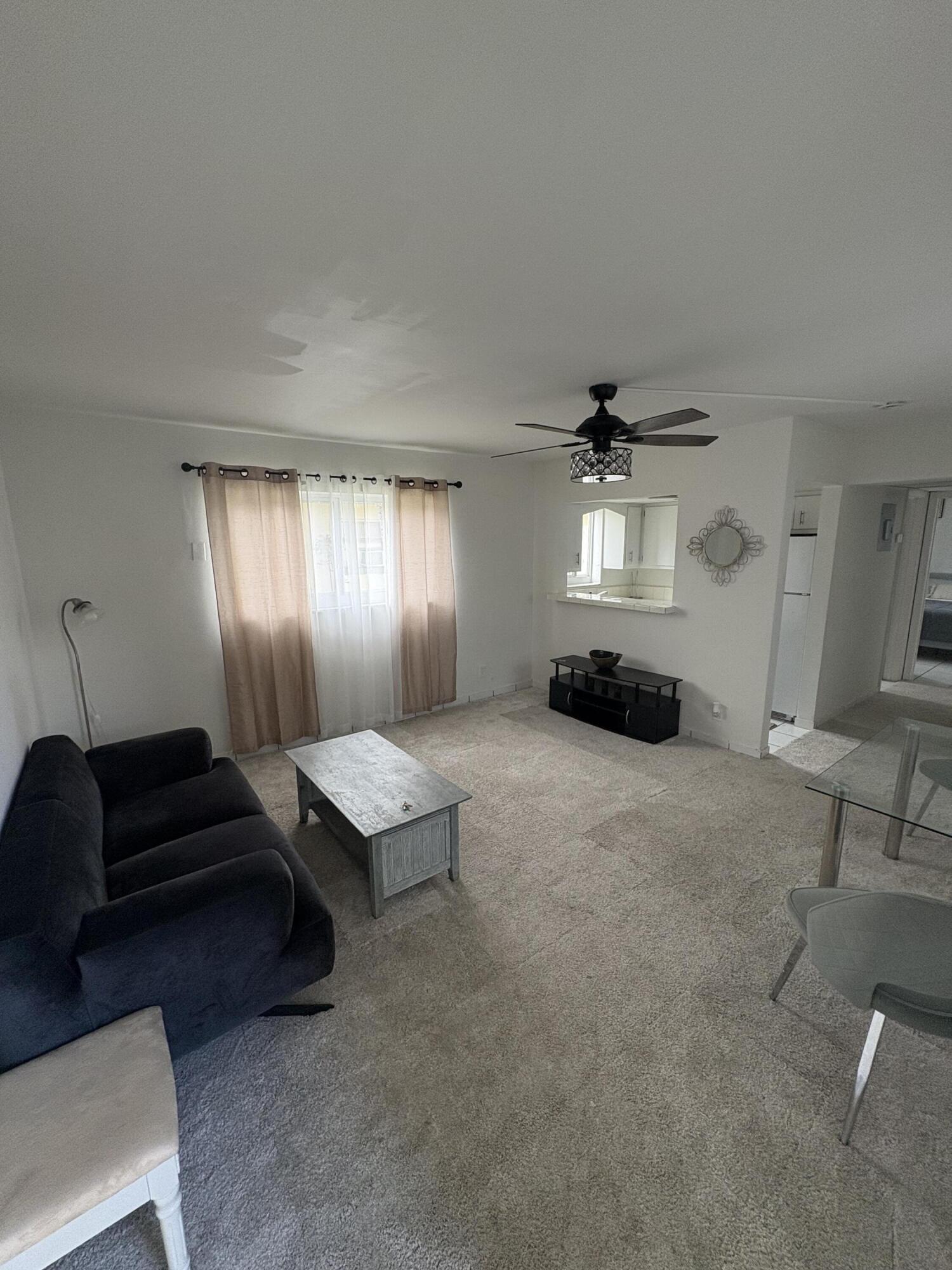 EVERGLADE LAND SALES CO - Residential Lease