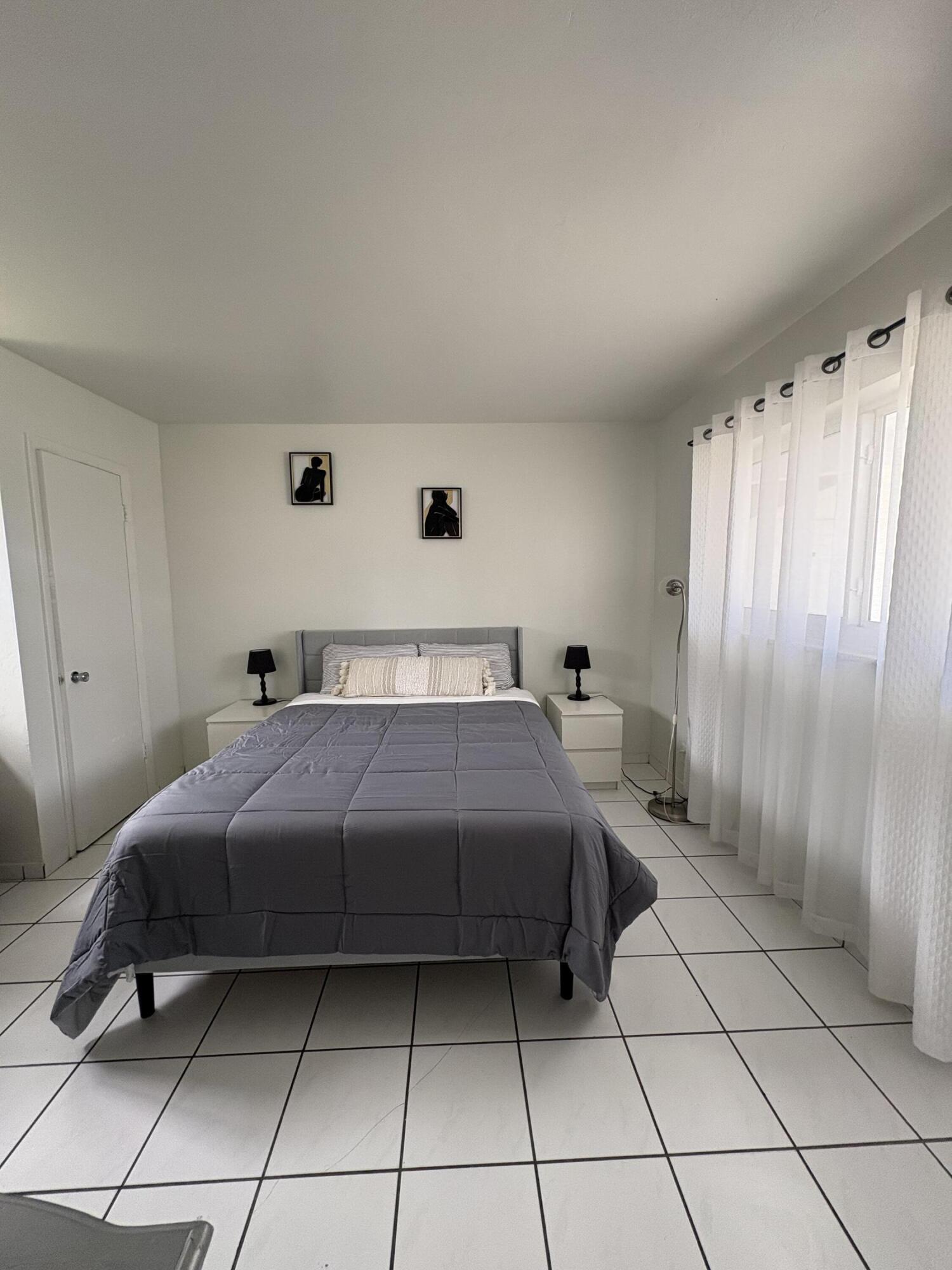 EVERGLADE LAND SALES CO - Residential Lease