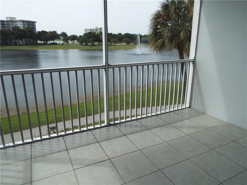 PALM AIRE COUNTRY CLUB - Residential