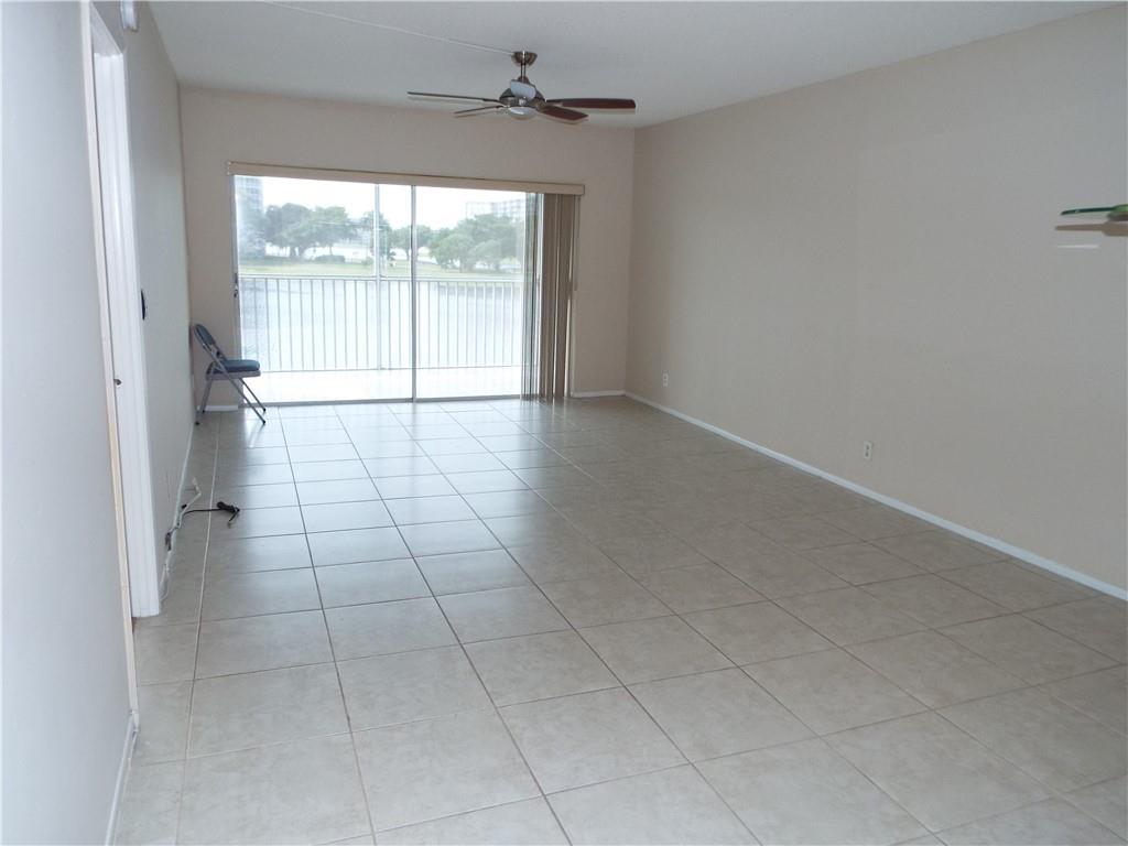 PALM AIRE COUNTRY CLUB - Residential