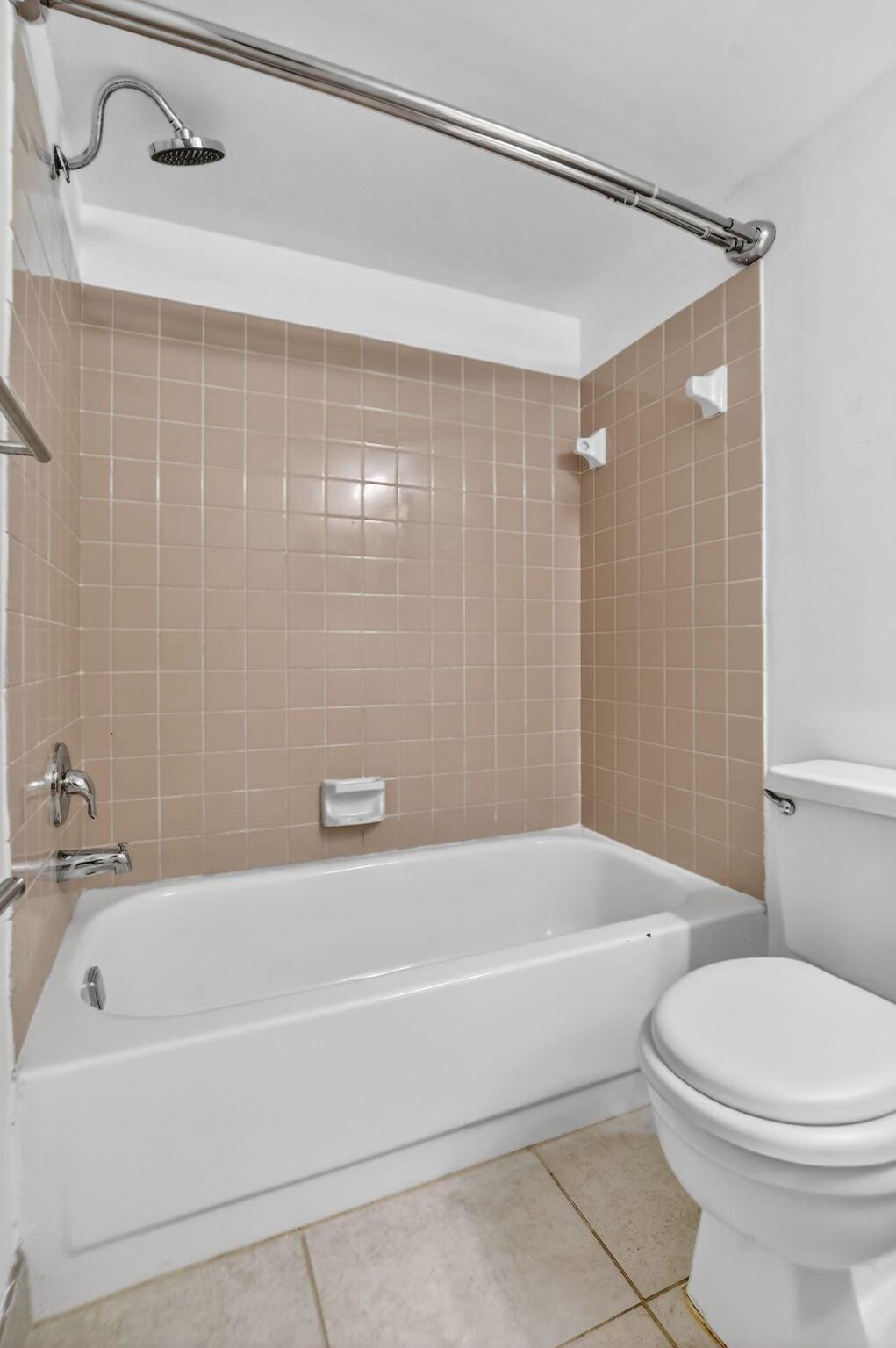 COURTYARD CONDOMINIUMS - Residential