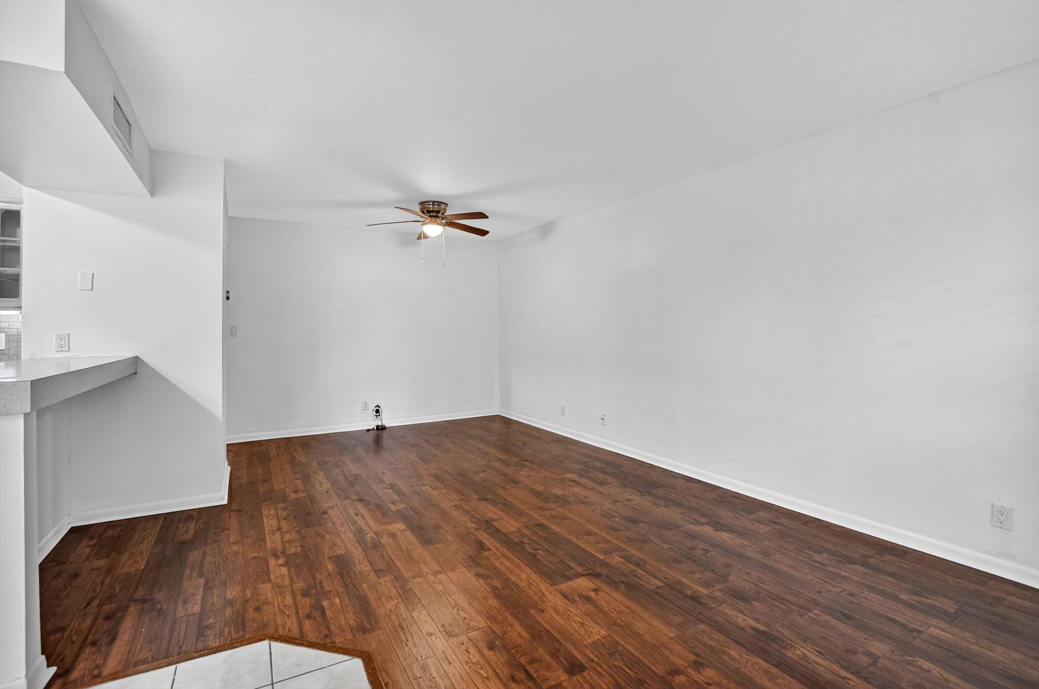 COURTYARD CONDOMINIUMS - Residential