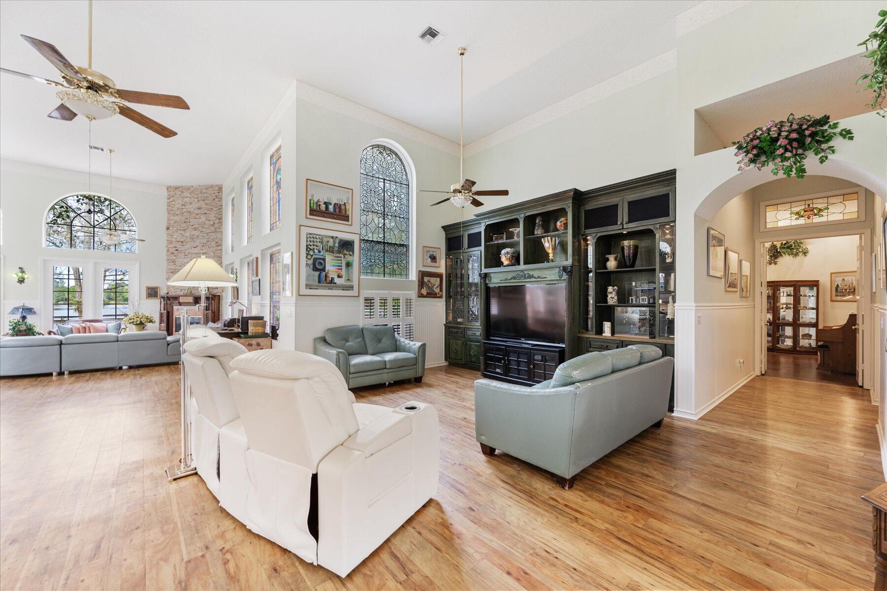 HOMELAND - Residential