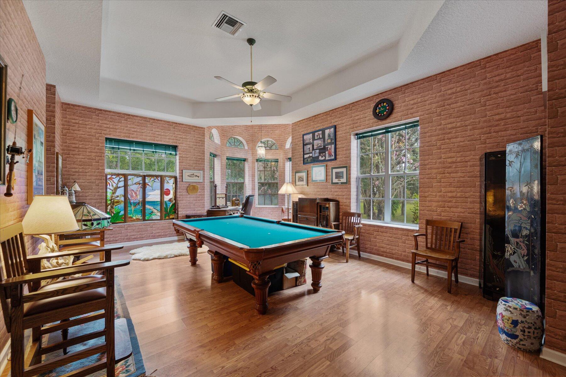 HOMELAND - Residential