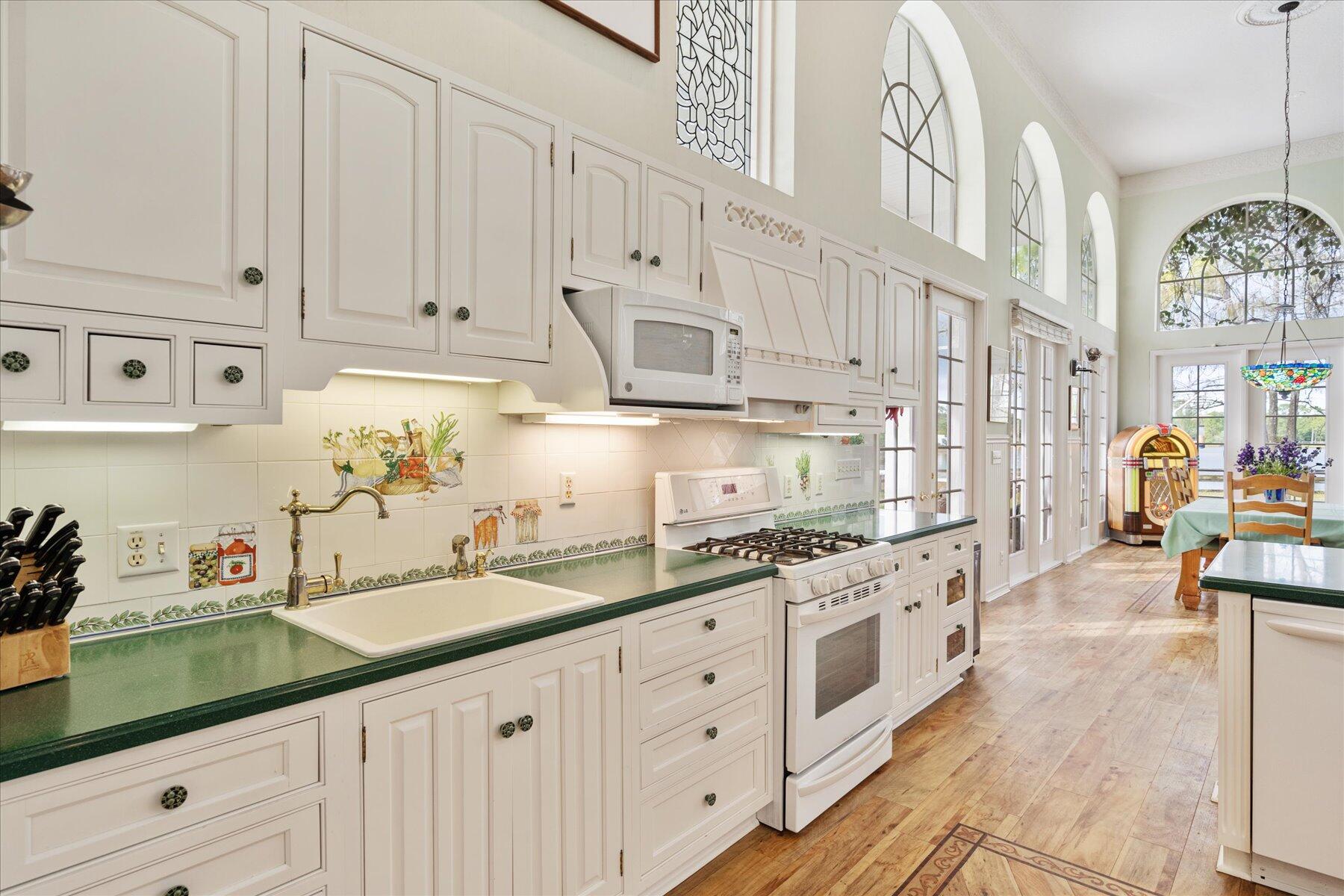 HOMELAND - Residential