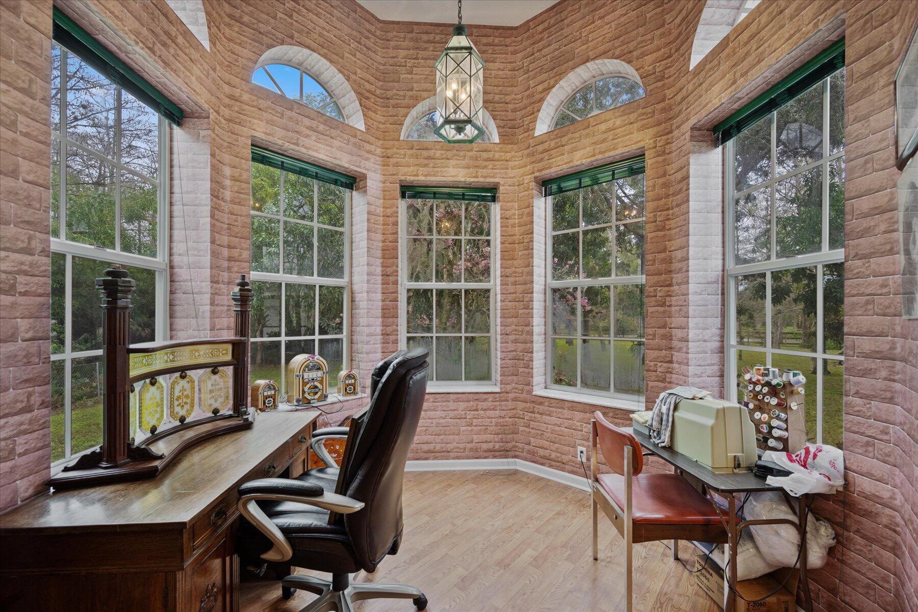 HOMELAND - Residential