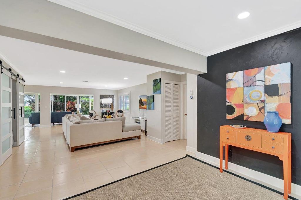 Photo of 5 Slash Pine Drive, Boynton Beach, FL 33436 (MLS # R11092078)