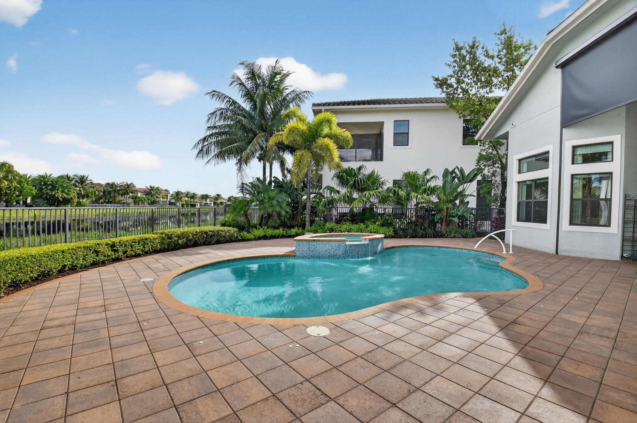 Seven Bridges - Residential