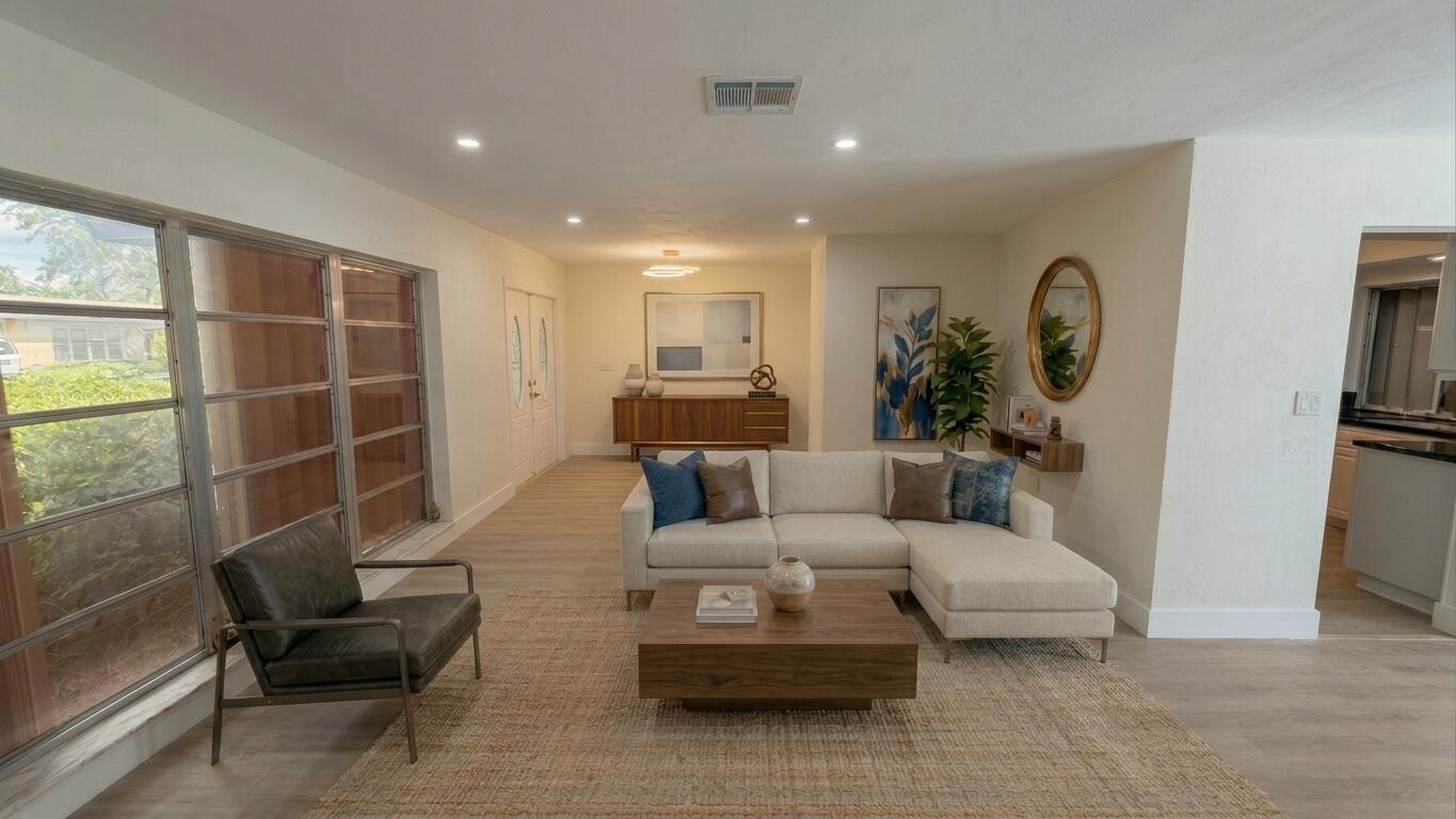 8270 NW 66TH Terrace