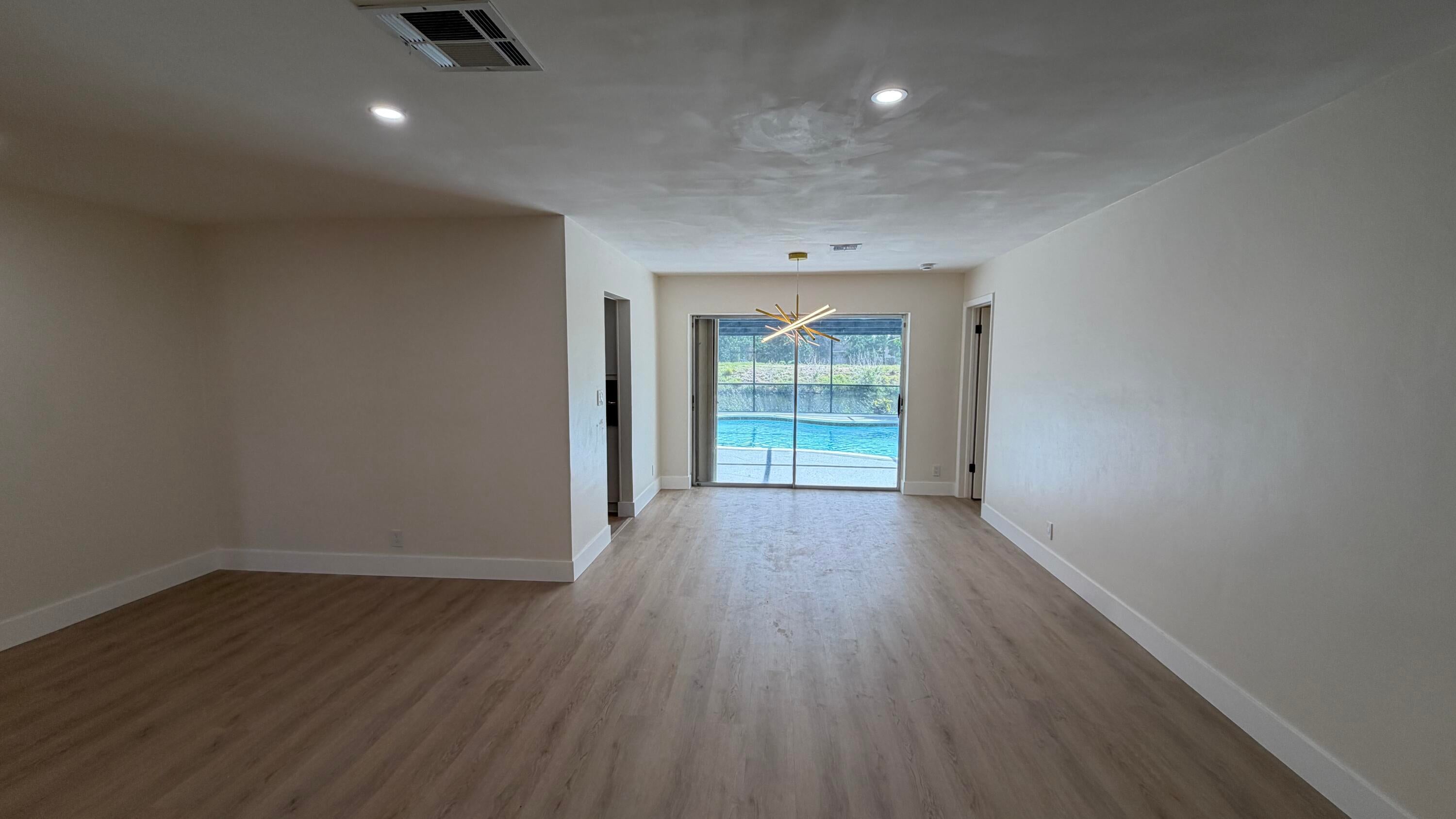 8270 NW 66TH Terrace