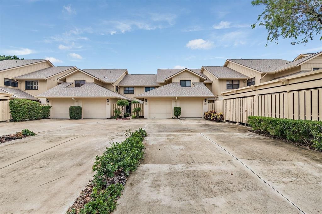 Photo of 17166 Waterbend Drive #111, Jupiter, FL 33477 (MLS # R10749735)