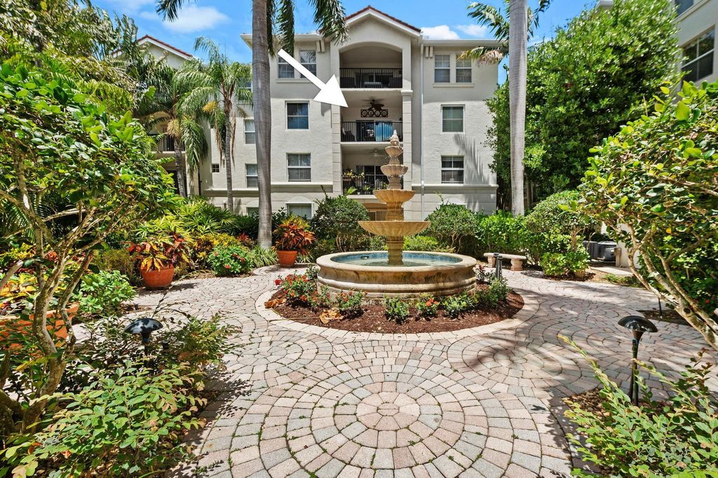 Photo of 3320 Tuscany Way #3320, Boynton Beach, FL 33435 (MLS # F10501823)
