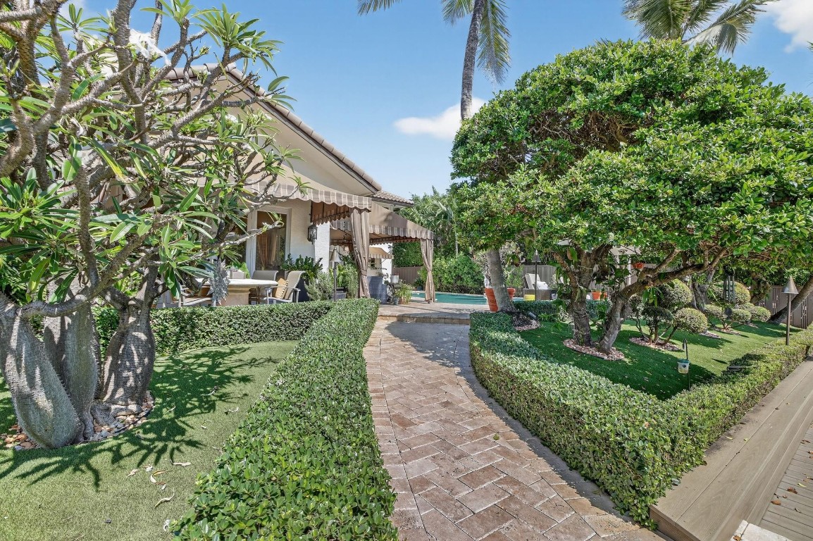 Lauderdale Isles - Residential