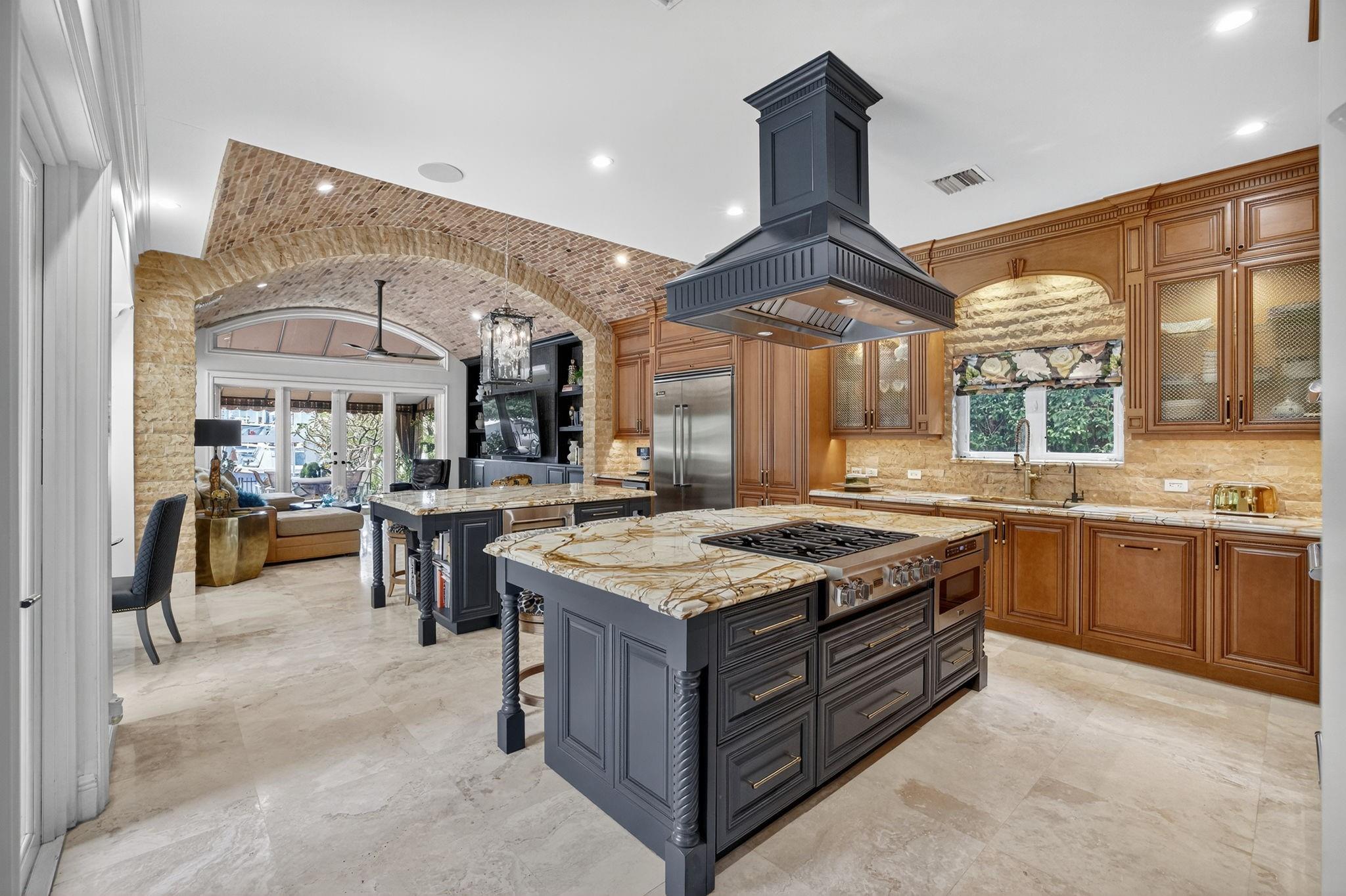 Lauderdale Isles - Residential