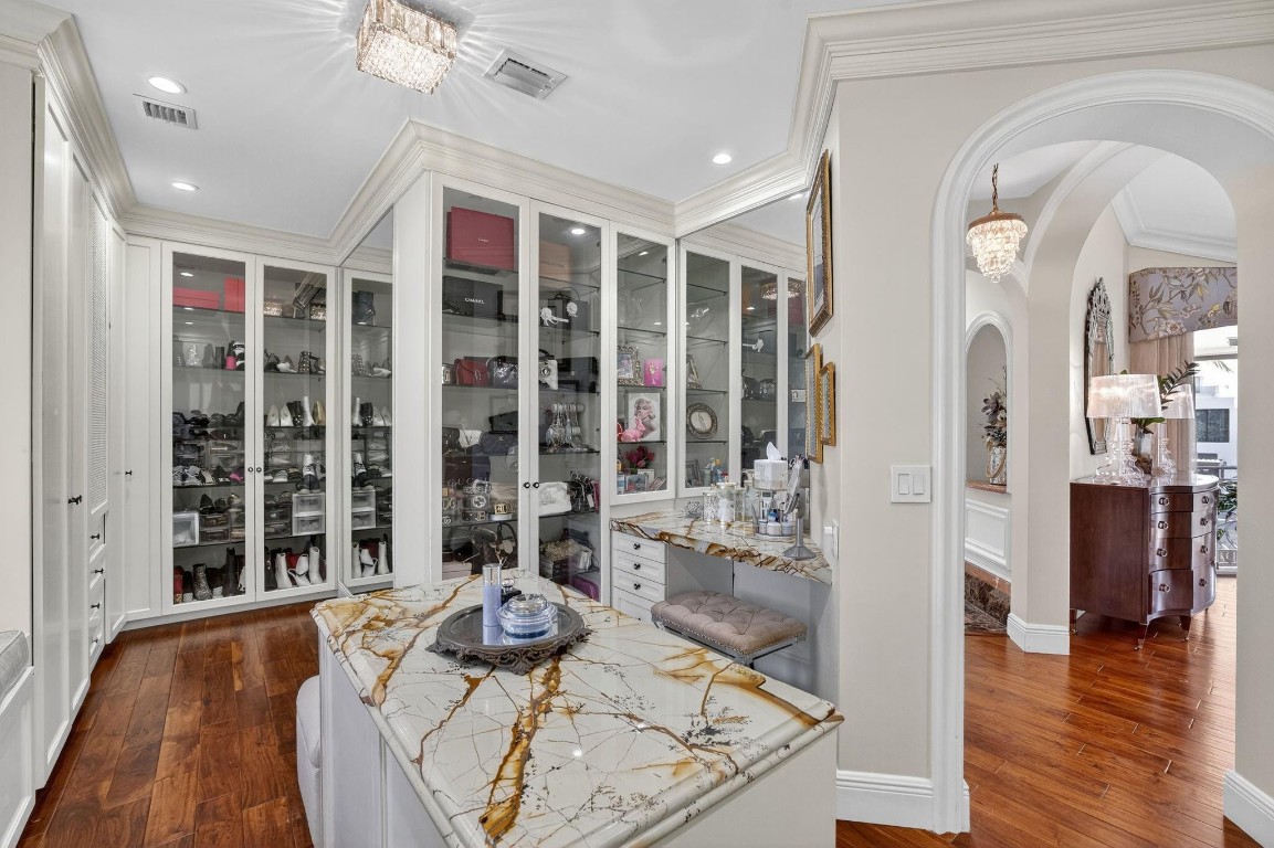 Lauderdale Isles - Residential