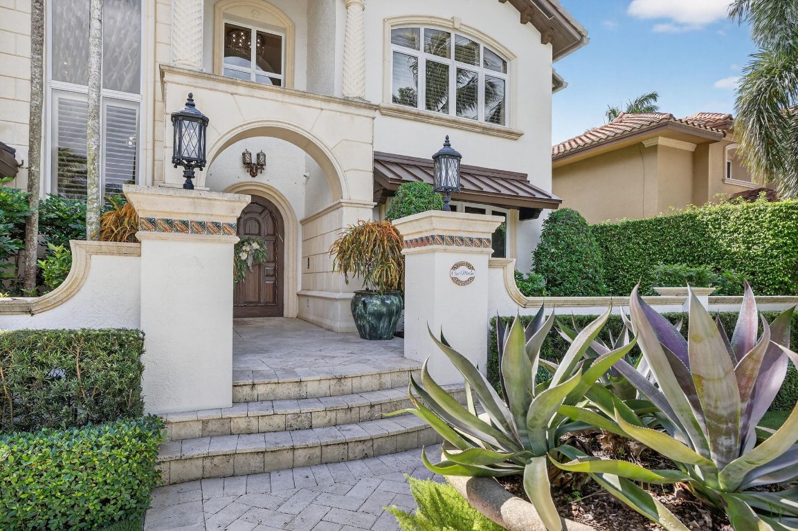 Lauderdale Isles - Residential