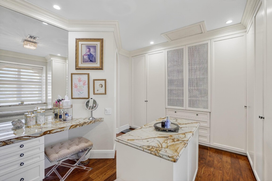 Lauderdale Isles - Residential