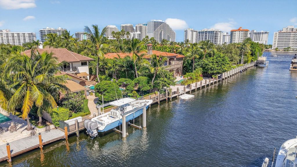 Photo of 2630 Barcelona Dr, Fort Lauderdale, FL 33301 (MLS # F10531694)